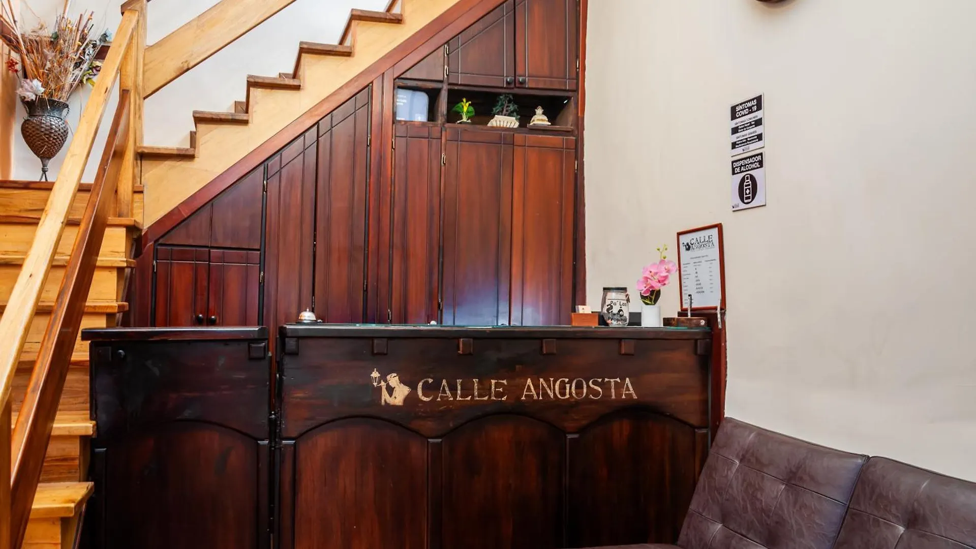 Hotel Calle Angosta Cuenca