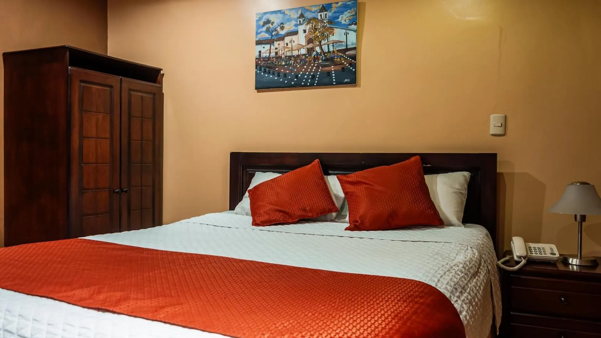 Hotel Calle Angosta Cuenca