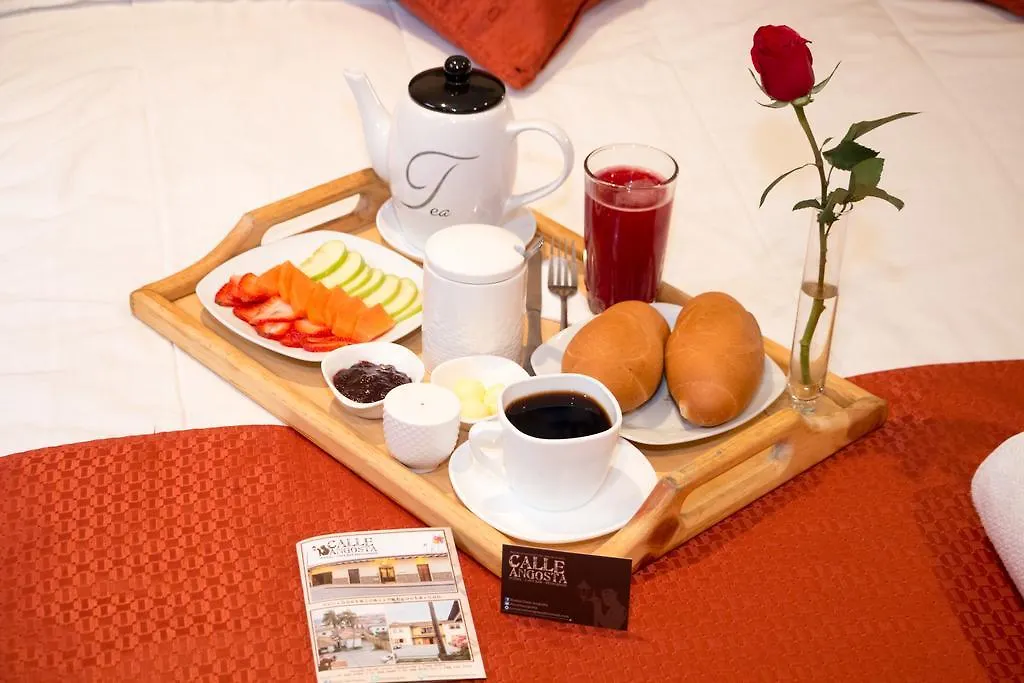 Hotel Calle Angosta Cuenca