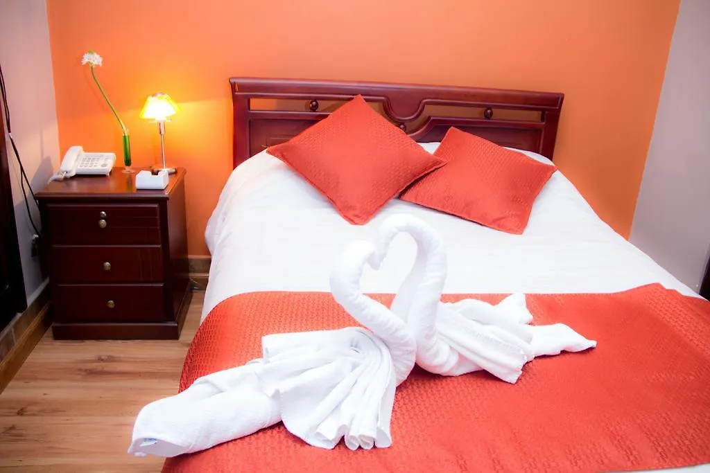 Hotel Calle Angosta Cuenca
