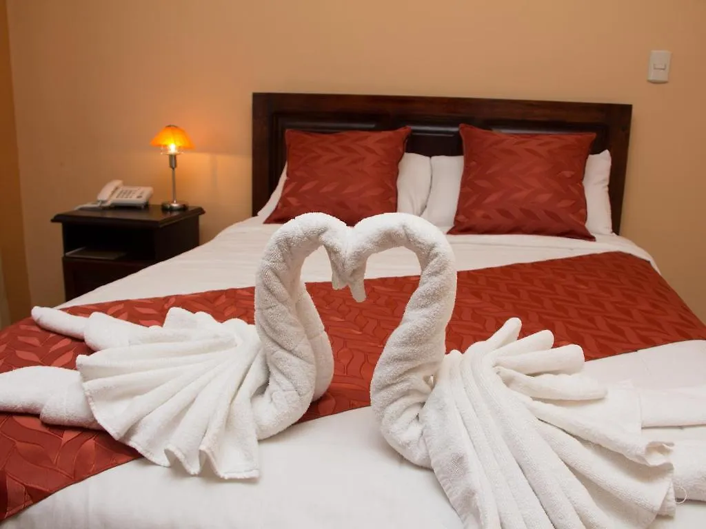 **  Hotel Calle Angosta Cuenca Ecuador