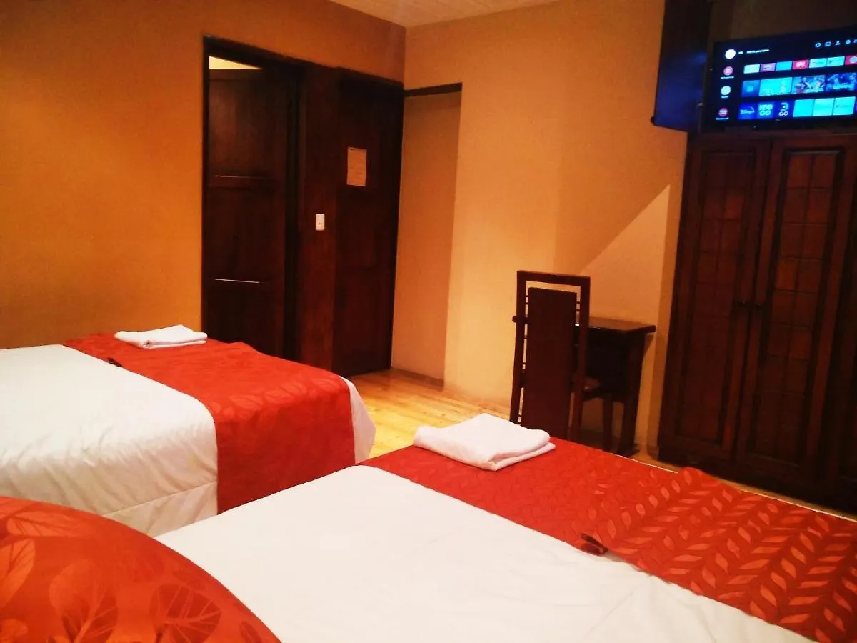 Hotel Calle Angosta Cuenca