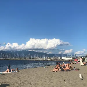 Guest house Heart Of Kitsilano Area,5 Mins Walk To Kits Beach,no Share With Other People Vancouver