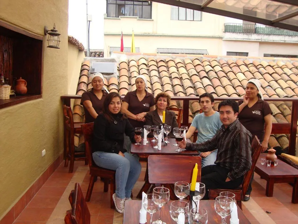 **  Hotel Calle Angosta Cuenca Ecuador